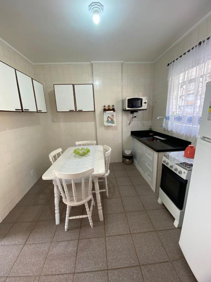 Apartamento Com Estacionamento, Wi-Fi, Ar Condicionado A 300 Metros Da Praia Da Enseada No Guaruja. Exterior photo